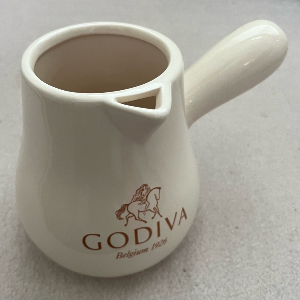 Godiva Hot Chocolate Cocoa Creamer Mug-Ceramic-Valentines Day-Home Decor-Dessert